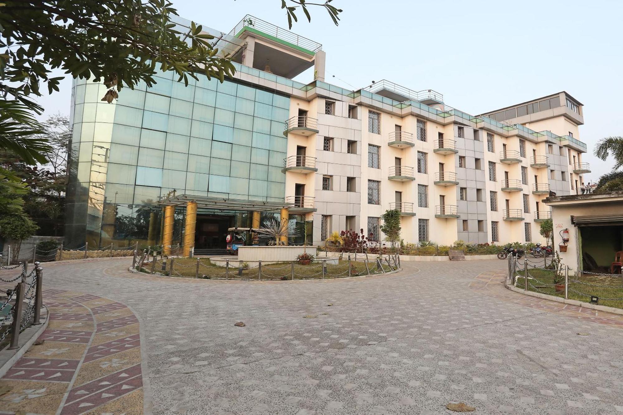 Collection O River Bay Resort Даймонд-Харбор Экстерьер фото
